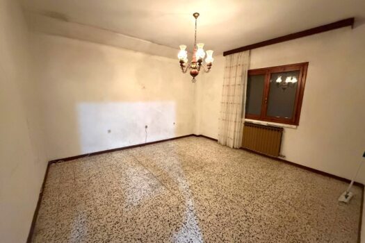 CAVARZERE: 128B: CASA SINGOLA CON SCOPERTO