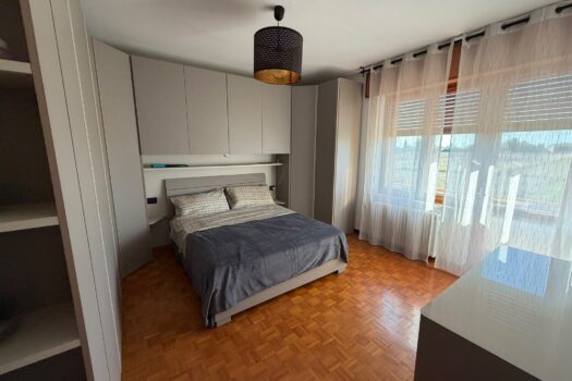 CAVARZERE: 116B: CASA SINGOLA CON SCOPERTO