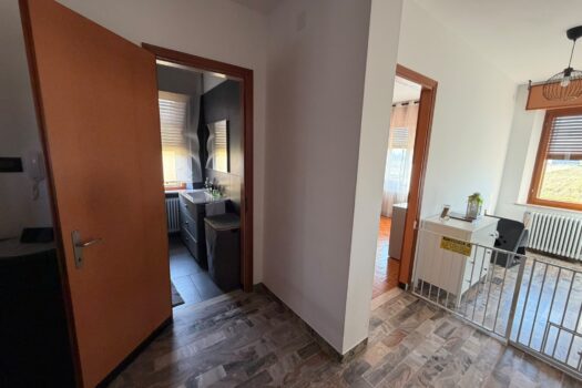CAVARZERE: 116B: CASA SINGOLA CON SCOPERTO